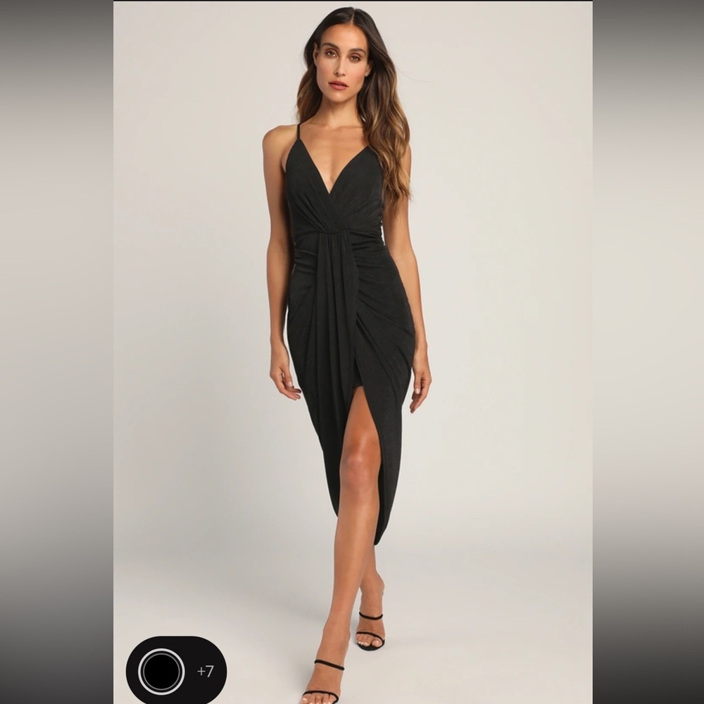 Lulu’s Dreamy Date Black Surplice Midi Dress